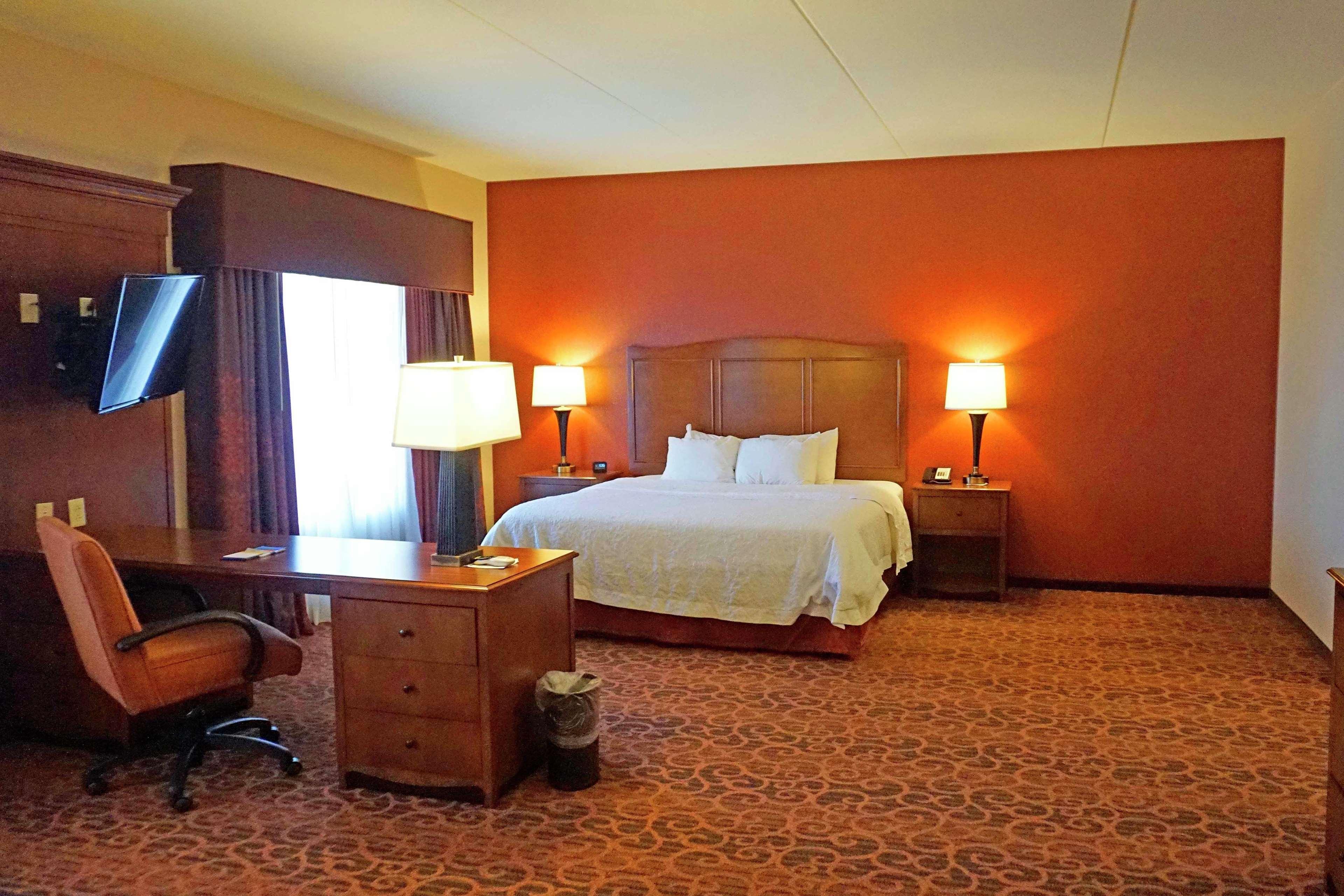 Hotel Hampton 3*